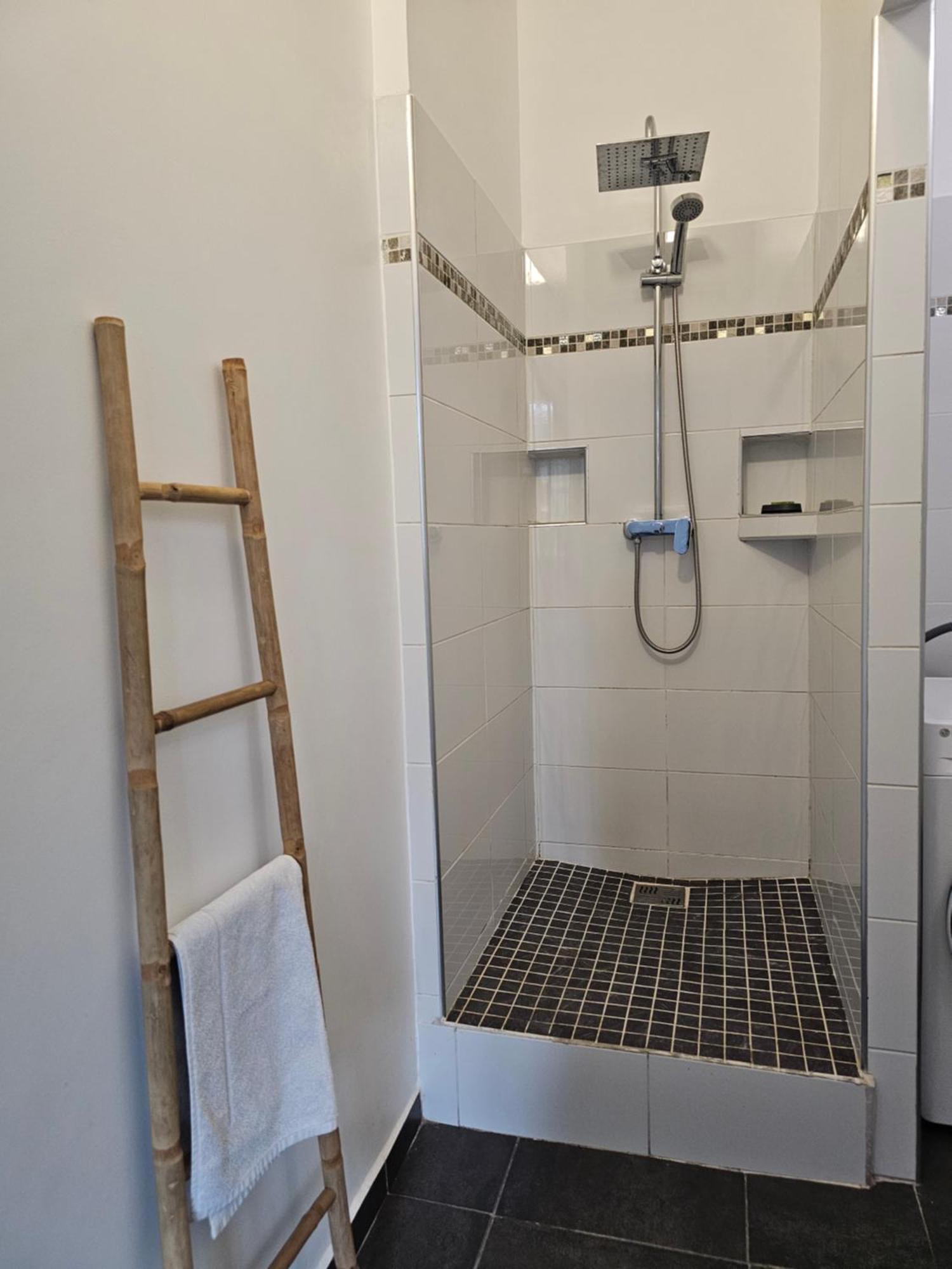 Charmant Pied-A-Terre Coeur De Ville Pointe-a-Pitre  Luaran gambar